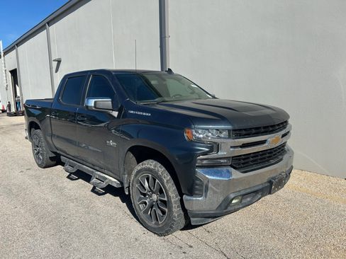 Used 2019 Chevrolet Silverado 1500 LT w/ Texas Edition image 3