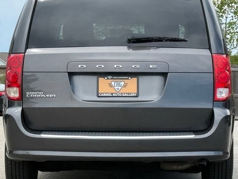 Used 2016 Dodge Grand Caravan SE w/ Quick Order Package 29E SE FWD image 4