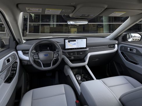 New 2026 Ford Explorer Platinum AWD/4WD image 9
