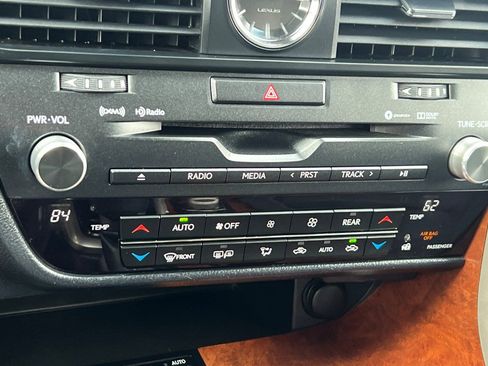 Used 2019 Lexus RX 350L AWD image 23