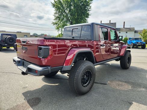 Used 2021 Jeep Gladiator Sport image 16