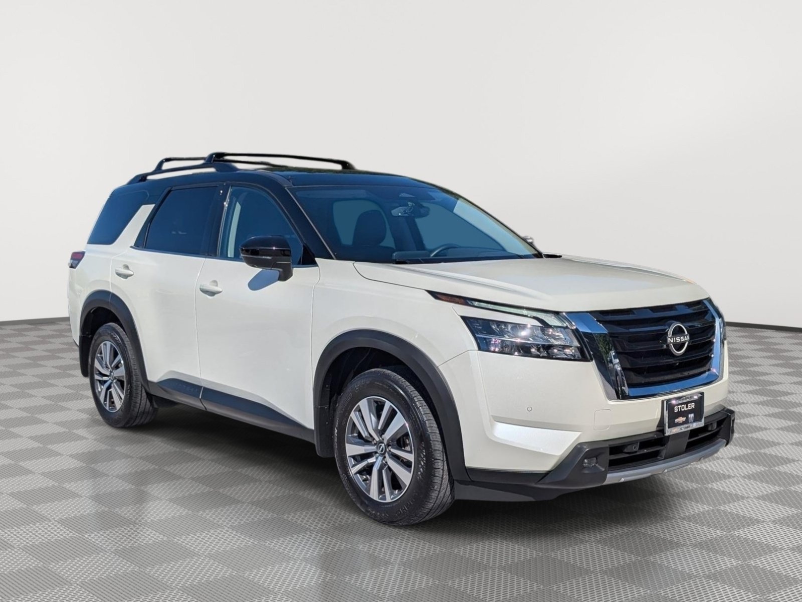 Used 2024 Nissan Pathfinder SL AWD/4WD image 7
