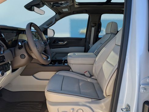 Used 2026 GMC Yukon XL Denali w/ Advanced Technology Package image 20