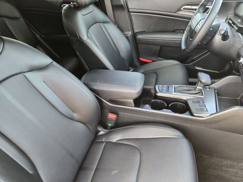 New 2026 Kia Sportage EX image 10