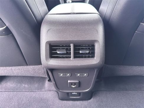 Used 2019 Chevrolet Equinox Premier image 20