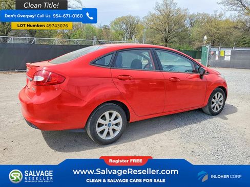 Used 2012 Ford Fiesta SE image 4