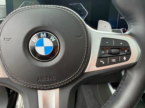 Used 2024 BMW X5 sDrive40i w/ M Sport Package image 19