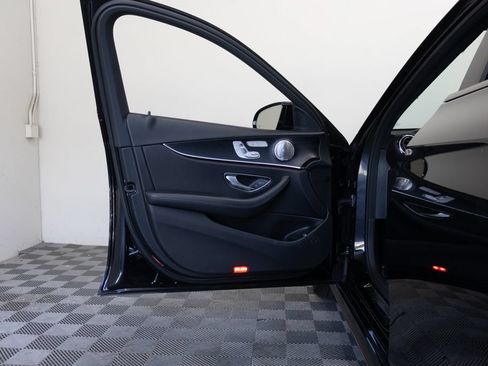 Used 2022 Mercedes-Benz E 350 Sedan image 14