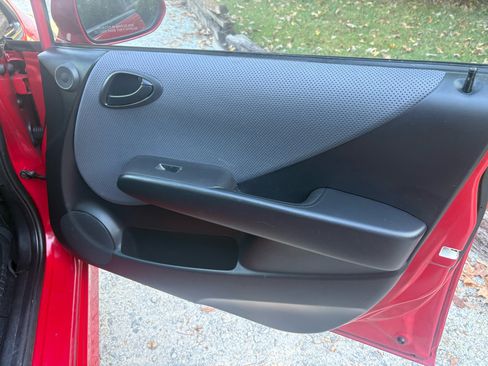 Used 2008 Honda Fit Sport image 18