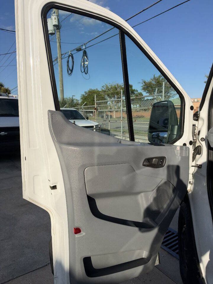 Used 2019 Ford Transit 350 148 High Roof Extended RWD image 17