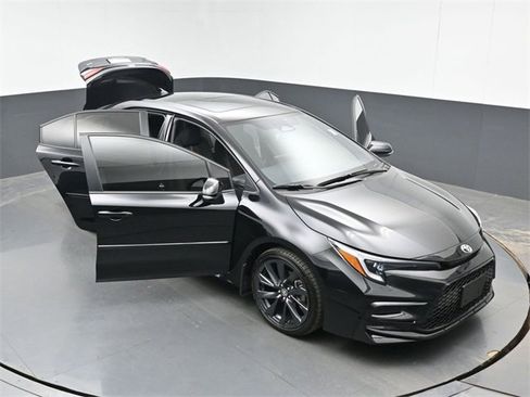 Used 2024 Toyota Corolla SE w/ SE Premium Package image 49