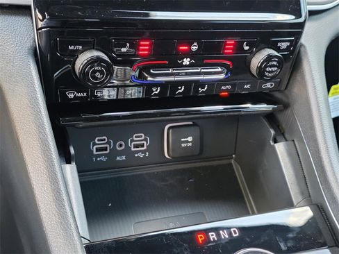 New 2025 Jeep Grand Cherokee Altitude image 22