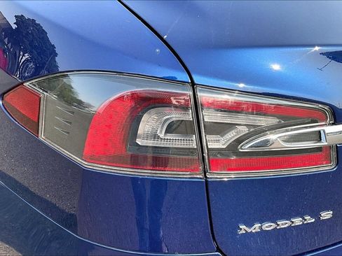 Used 2016 Tesla Model S 60D AWD/4WD image 30