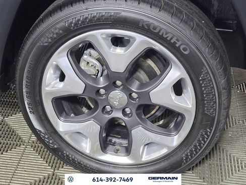Used 2018 Jeep Compass Limited w/ Navigation Group AWD/4WD image 12