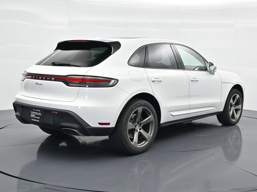 Certified 2023 Porsche Macan AWD/4WD image 7