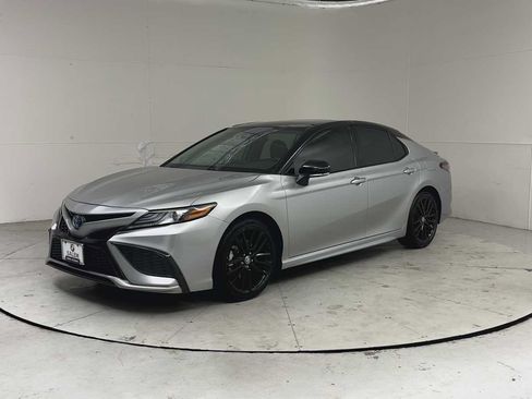 Used 2024 Toyota Camry XSE w/ Navigation Package FWD image 6