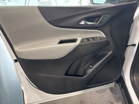 Used 2024 Chevrolet Equinox LT image 33