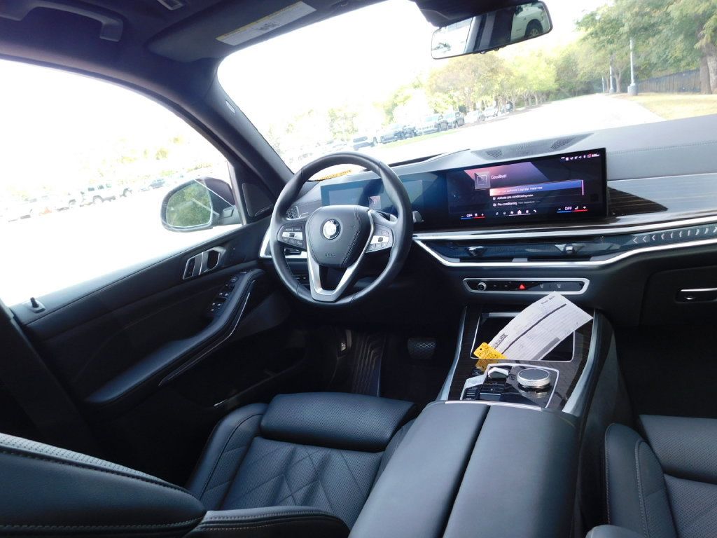 Used 2025 BMW X5 xDrive40i w/ Premium Package AWD/4WD image 7