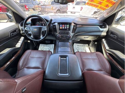 Used 2019 Chevrolet Suburban Premier w/ Premier Plus Edition AWD/4WD image 54