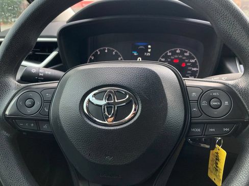 Used 2024 Toyota Corolla LE FWD image 16