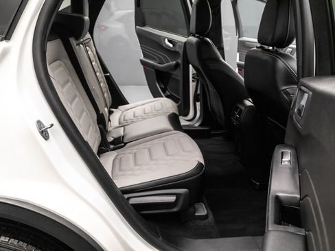 Used 2024 Ford Escape Platinum w/ Premium Technology Package image 34