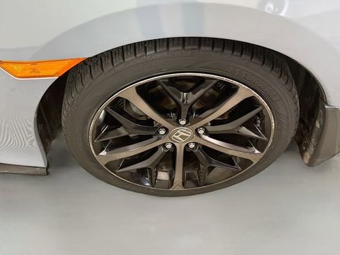 Used 2020 Honda Civic Sport image 28