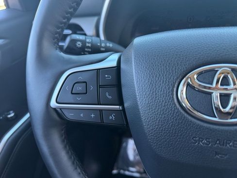 Certified 2025 Toyota Highlander Limited image 20