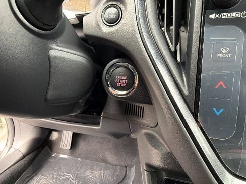 New 2026 Subaru Crosstrek 2.5i Limited w/ Crosstrek Mirror Package AWD/4WD image 32