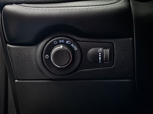 Used 2021 Dodge Durango SRT Hellcat w/ Technology Group image 43