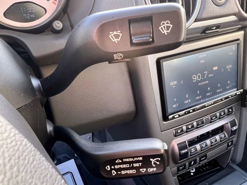 Used 2006 Porsche Cayman S image 24