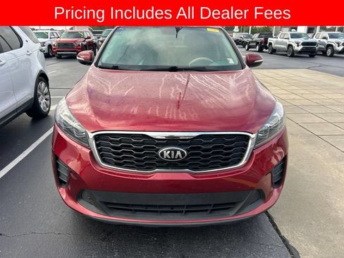 Used 2019 Kia Sorento FWD image 11