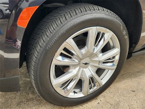 Used 2022 Chevrolet Tahoe High Country image 10