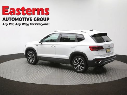 Used 2024 Volkswagen Taos SE FWD image 62