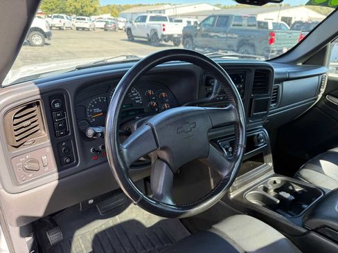 Used 2005 Chevrolet Silverado 1500 w/ Light Duty Power Package image 22