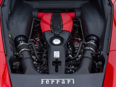 Used 2020 Ferrari F8 Tributo image 25