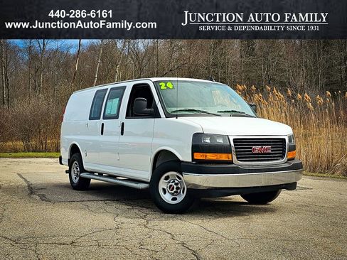 Used 2024 GMC Savana 2500 w/ Driver Convenience Package RWD image 1