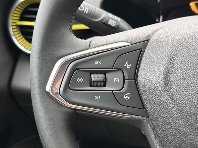 Certified 2024 Chevrolet Trax ACTIV w/ Driver Confidence Package FWD image 20