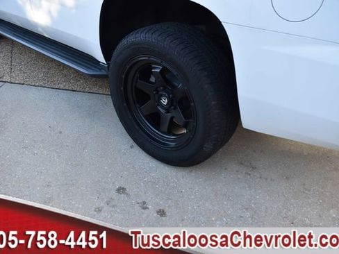 Used 2018 Chevrolet Tahoe LT w/ Luxury Package image 18