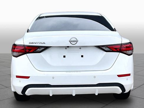 Certified 2025 Nissan Sentra S FWD image 5