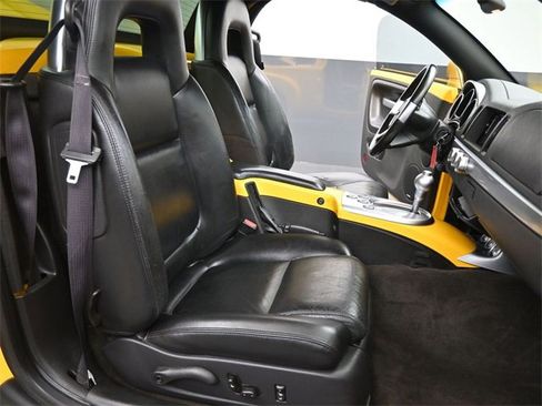 Used 2005 Chevrolet SSR w/ Preferred Equipment Group image 10
