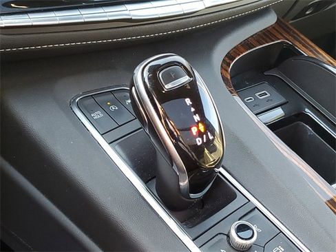 Used 2021 Cadillac Escalade Premium Luxury w/ Driver Assist Tech Package image 20