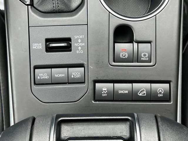 Used 2022 Toyota Highlander XLE AWD/4WD image 50