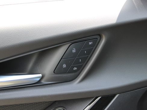 New 2026 Chevrolet Equinox RS w/ Convenience Package III FWD image 14