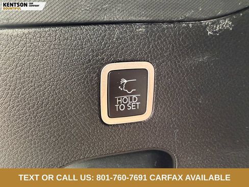 Used 2022 Jeep Wagoneer Series III w/ Rear Seat Video Group 1 AWD/4WD image 35