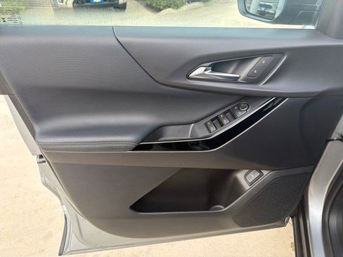 Used 2026 Chevrolet Equinox LT w/ Convenience Package II image 4