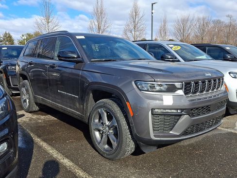 New 2026 Jeep Grand Cherokee L Limited image 3