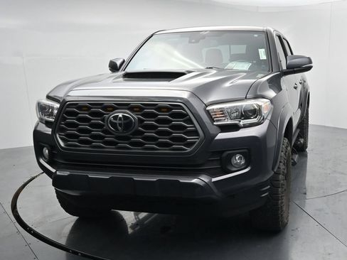 Used 2021 Toyota Tacoma TRD Sport AWD/4WD image 3