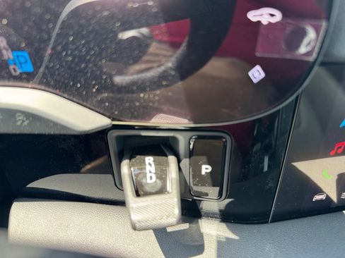 New 2025 Porsche Taycan image 25