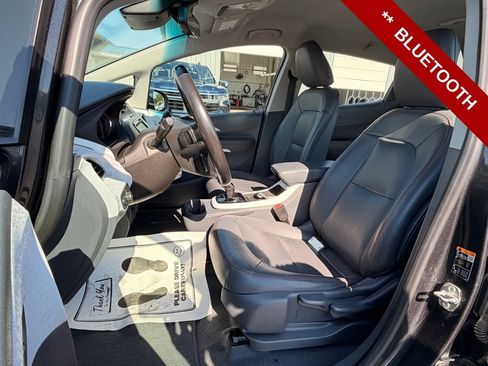 Used 2018 Chevrolet Bolt Premier w/ Driver Confidence II Package FWD image 12