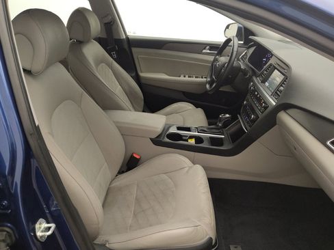 Used 2017 Hyundai Sonata Sport w/ Value Edition Package 02 FWD image 21